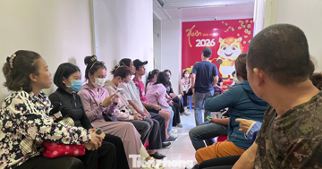 Ngược đời: Xếp hàng cả ngày không bán được vàng SJC