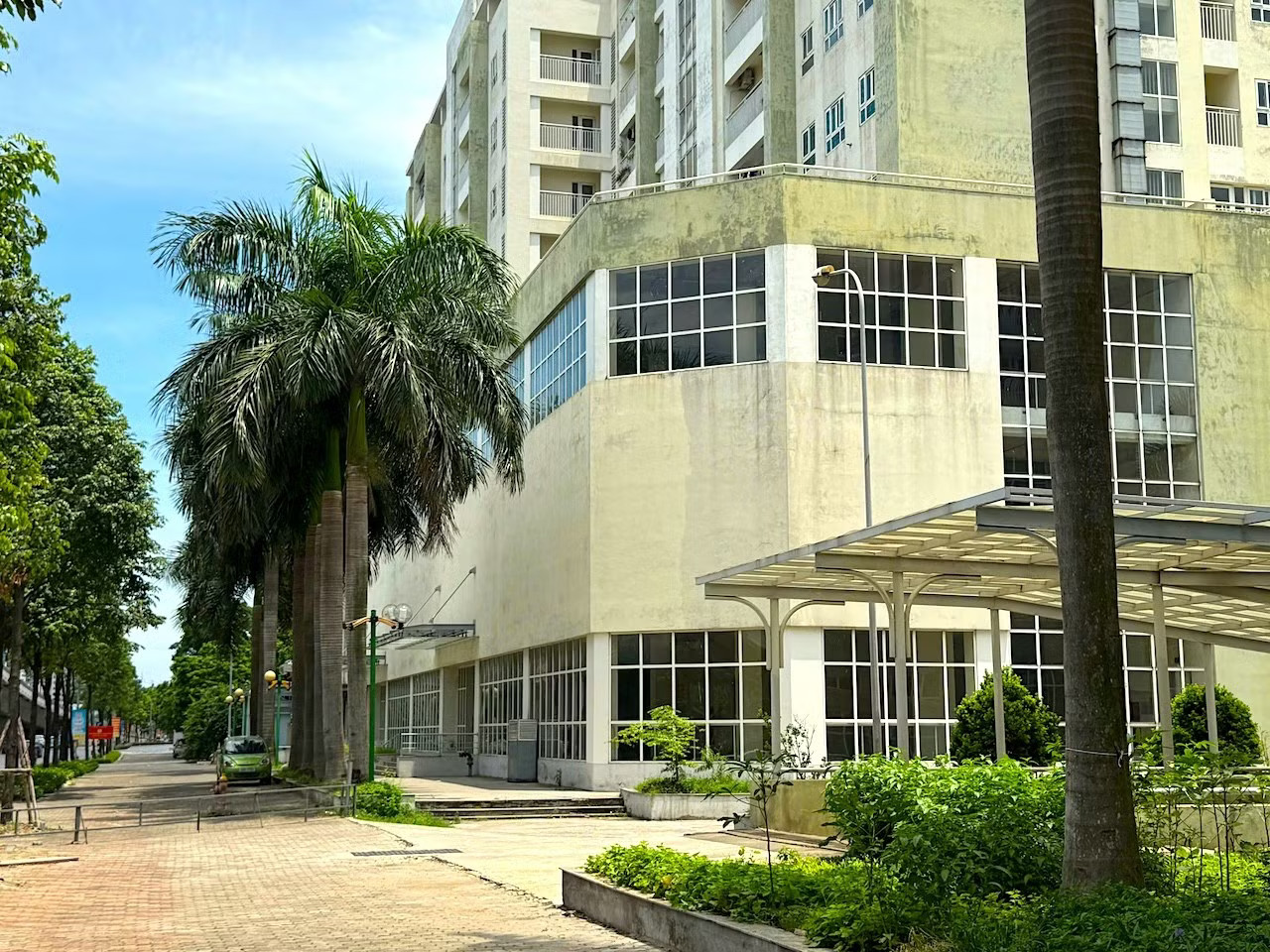 Hà Nội đồng loạt cải tạo, chuyển đổi công năng các khu nhà tái định cư bỏ hoang - Ảnh 11.