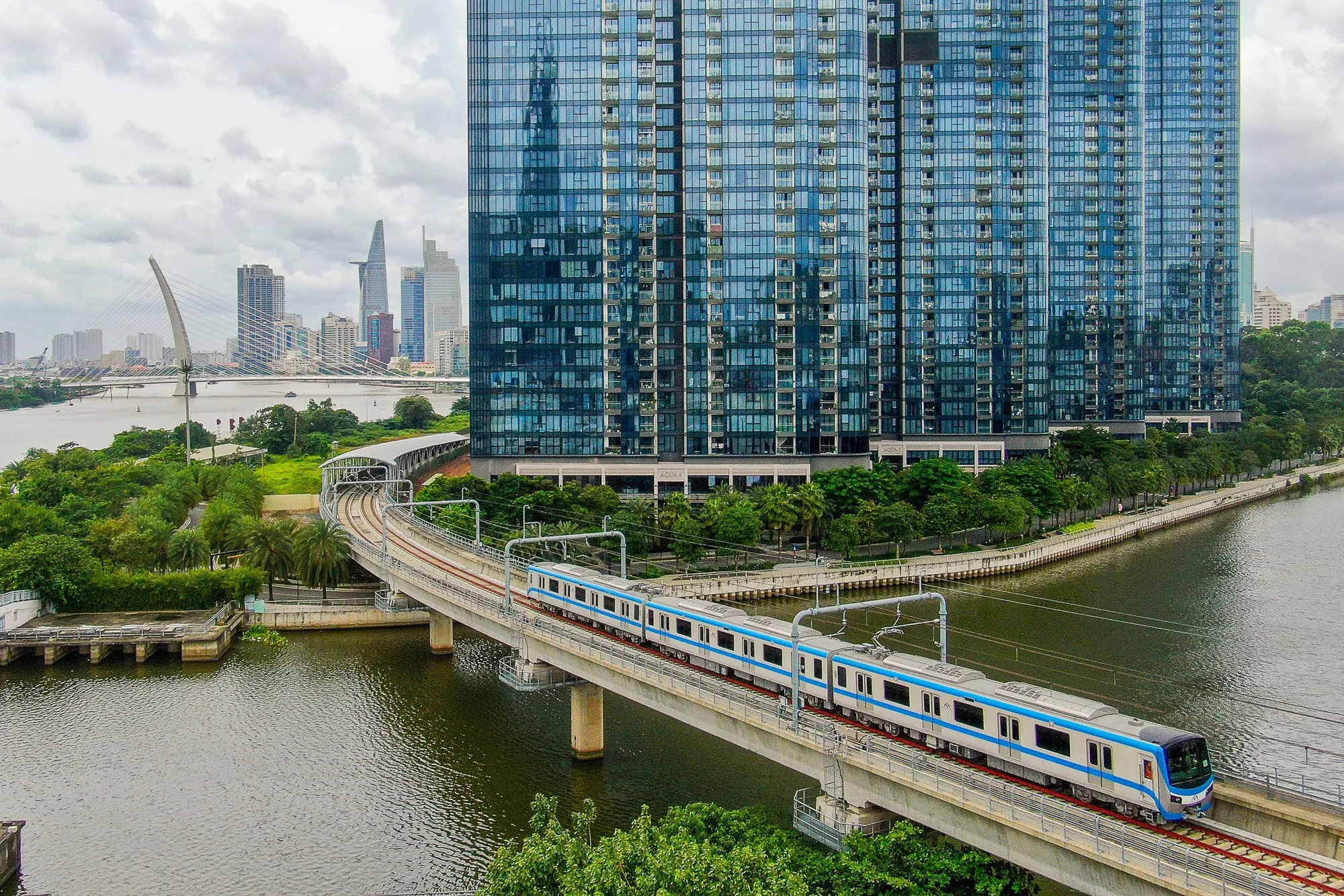 Bài học từ Hồng Kông, Nhật Bản về Metro: Giá trị lớn nhất không đến từ tiền bán vé - Ảnh 2.