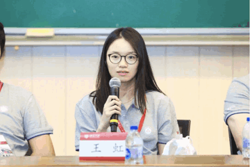 Nữ Giáo sư Toán học duy nhất được trao Huy chương Fields 2026: 16 tuổi đỗ đại học, từng giải bài toán hơn 100 năm chưa ai làm được