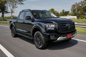 Vượt mặt Ford Ranger Raptor về kích thước, một mẫu xe bán tải sắp về Việt Nam: Có bản hybrid, chỉ tốn 1.3 lít xăng trên 100km, công nghệ ngập tràn