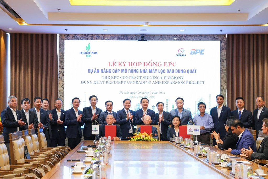 Toàn cảnh lễ ký Hợp đồng <a style='text-decoration: none;' href='/EPC'>EPC</a> Dự án nâng cấp mở rộng nhà máy Lọc dầu Dung Quất (Ảnh: Petrovietnam)