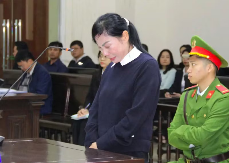 Bà Hoàng Thị Thúy Lan tại phiên phúc thẩm. Cựu Bí thư Tỉnh ủy Vĩnh Phúc Hoàng Thị Thúy Lan hoàn thành thi hành án 48 tỷ đồng - Ảnh 2.