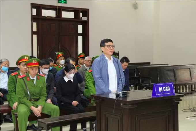 Cựu Chủ tịch tỉnh Vĩnh Phúc Lê Duy Thành được trả lại 21 tỷ đồng và 300.000 USD - Ảnh 1.