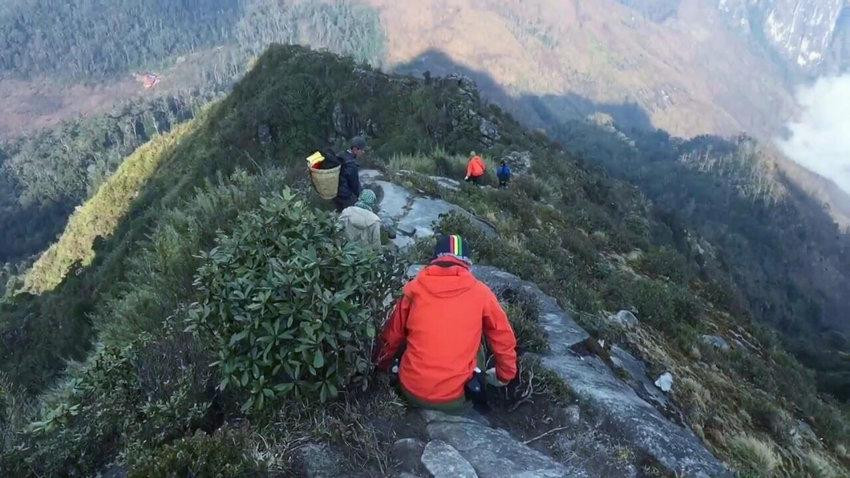 cung-leo-tu-ban-den-sung-day-tinh-thu-thach-danh-cho-cac-trekker_1784261409.jpeg