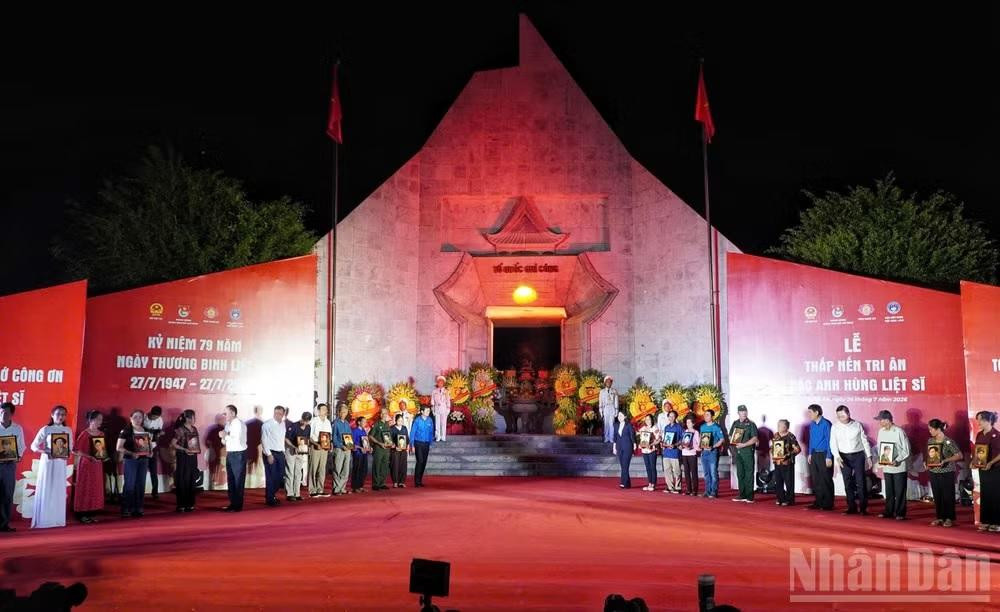 nghiatranglietsivietlao4_1785145933.jpg