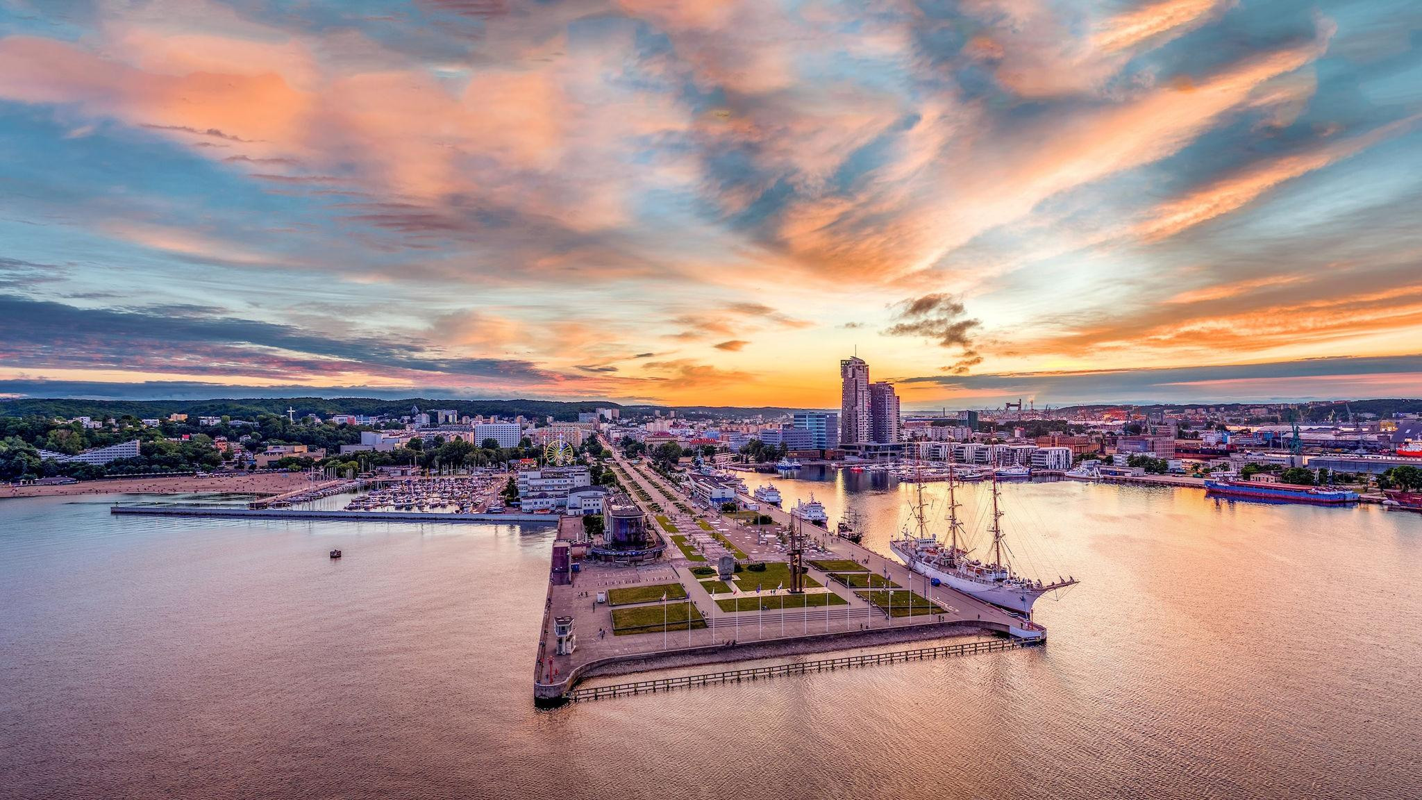 thanh-pho-cang-gdynia_1785228943.jpg