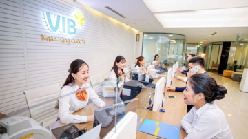 Một ngân hàng cắt giảm gần 700 nhân sự 6 tháng đầu năm