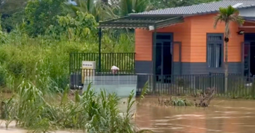 Mưa lớn gây ngập hơn 100 căn nhà ở Lâm Đồng