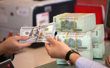 Tỷ giá trung tâm lập đỉnh lịch sử, chuyên gia dự báo USD sẽ tăng đến đâu?