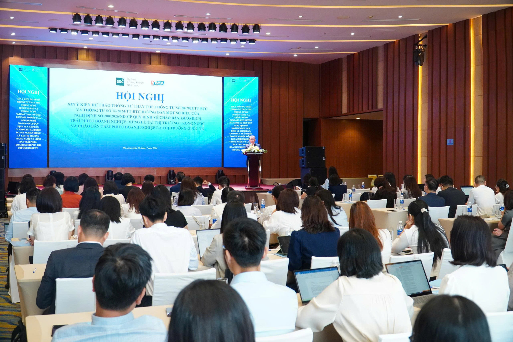UBCKNN lấy ý kiến Thông tư mới về trái phiếu doanh nghiệp, bổ sung quy định về giao dịch và công bố thông tin - Ảnh 1.