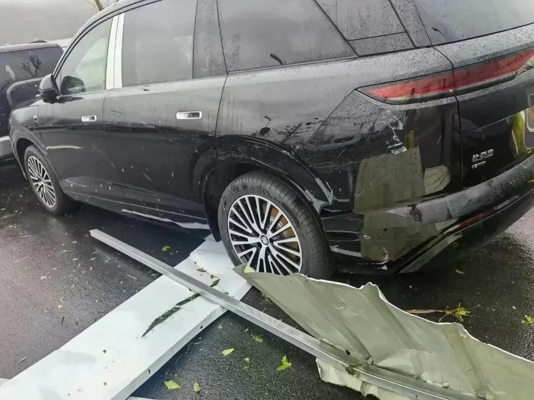 byd-ban-xe-giam-gia-1.jpg