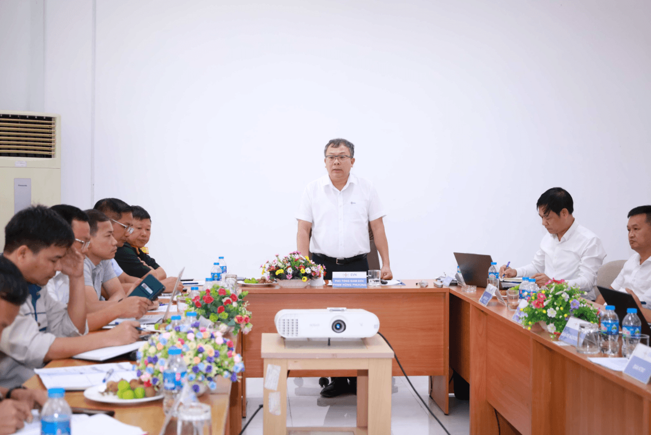 Lỡ hẹn thông xe cầu phục vụ thuỷ điện lớn nhất miền Nam, xoá bỏ bến phà đã hoạt động nhiều năm - Ảnh 2.