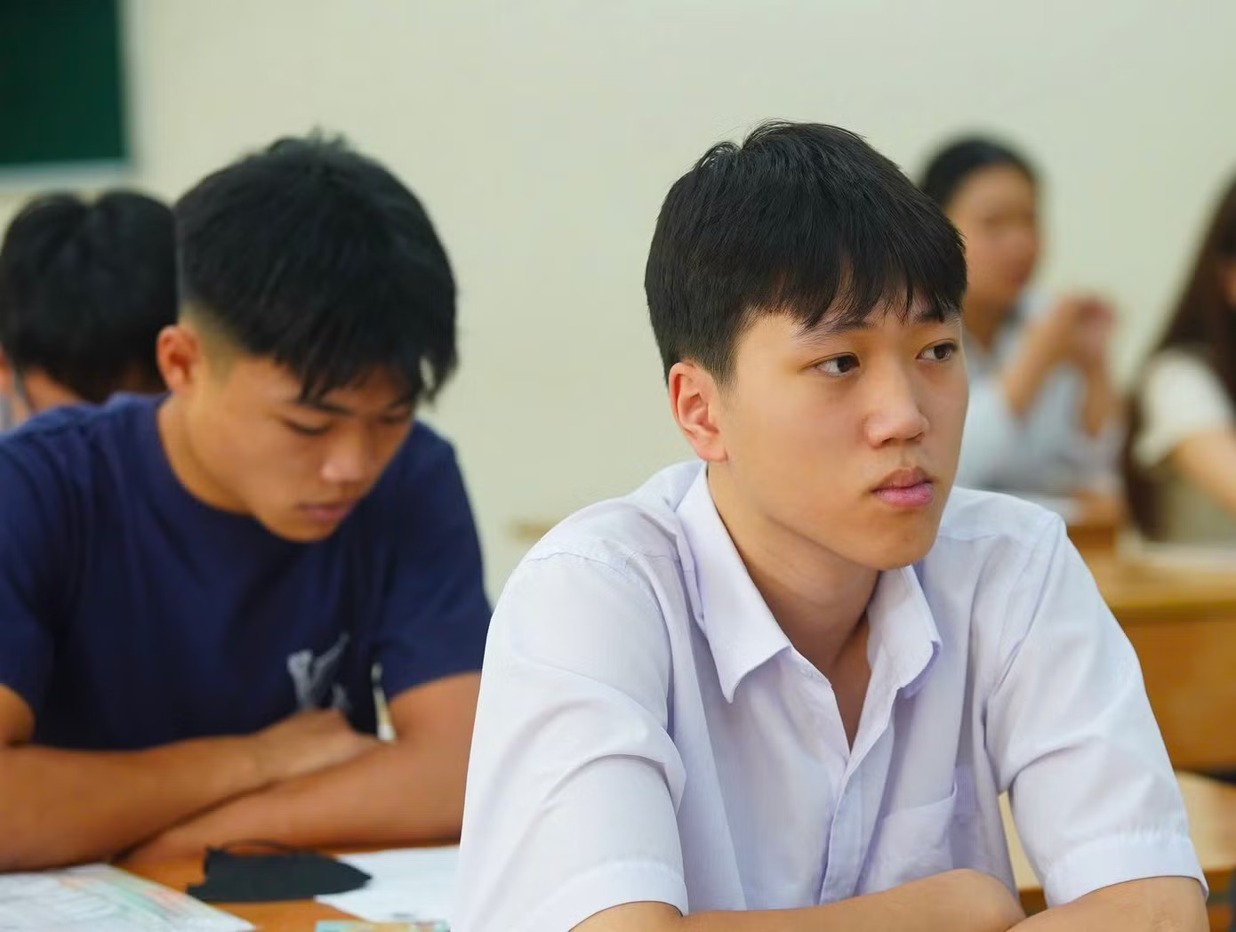 Bộ Giáo dục và đào tạo: Kết quả thi môn Toán ở tỉnh Tuyên Quang có một số điểm cần kiểm tra, làm rõ - Ảnh 1.