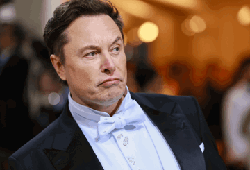 Nhà kinh tế đoạt Nobel thách Elon Musk cho đi toàn bộ tài sản, tỷ phú đáp lời gây bất ngờ
