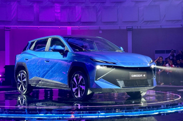 Việt Nam sắp đón tân binh SUV điện tích hợp AI, lắp ráp trong nước, 'var thẳng' Corolla Cross và BYD Atto 3
