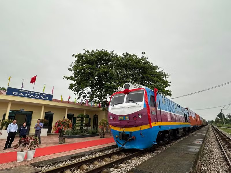 Bộ Tài chính đang xây dựng dự thảo Nghị định quy định cơ chế hoạt động, cơ chế tài chính đặc thù của <a style='text-decoration: none;' href='/VNR'>VNR</a>. Ảnh minh họa. Đề xuất cơ chế làm dự án thương mại, văn phòng tại ga đường sắt - Ảnh 1.