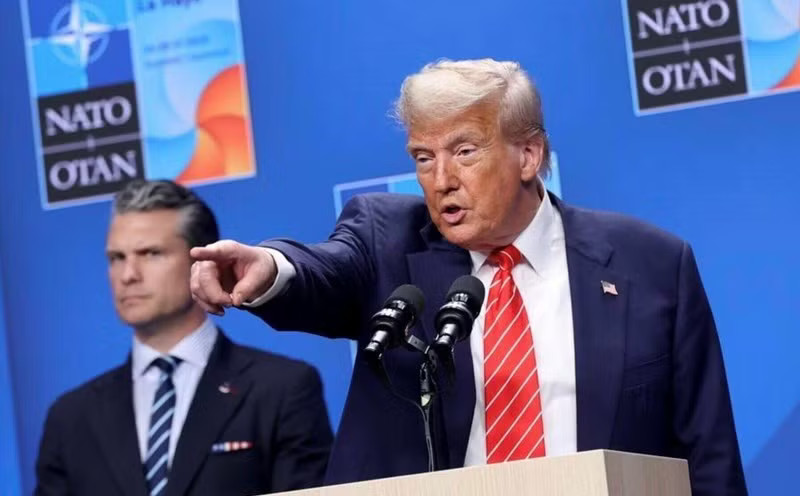 Tổng thống Mỹ Donald Trump. Tổng thống Mỹ Trump dọa giáng đòn mạnh, tuyên bố Iran sẽ phải 'trả giá' sau vụ tấn công căn cứ Mỹ - Ảnh 1.