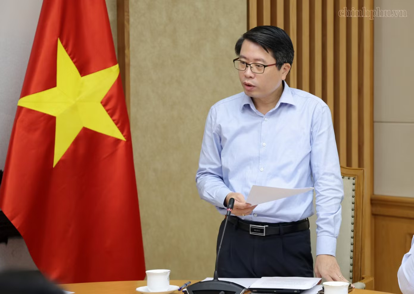 Phó Chủ nhiệm Văn phòng Chính phủ Trần Anh Tiến phát biểu. Ảnh: VGP Sắp thành lập Khu Công nghệ cao Hưng Yên rộng gần 500 ha - Ảnh 1.