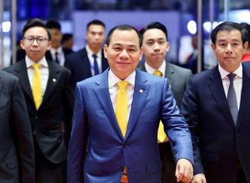 Tuyên bố đầu tư 'đến hết tiền thì thôi', ông Phạm Nhật Vượng rót thêm 12.500 tỷ đồng cho VinFast