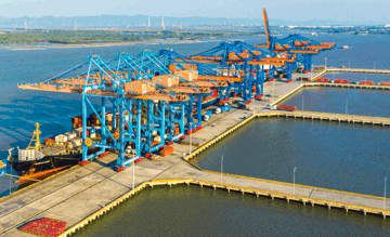 Việt Nam chính thức khởi động khu thương mại tự do đầu tiên được vận hành theo cơ chế, chính sách đặc thù: Quy mô gần 6.300ha, tọa lạc tại thành phố nhỏ nhất cả nước