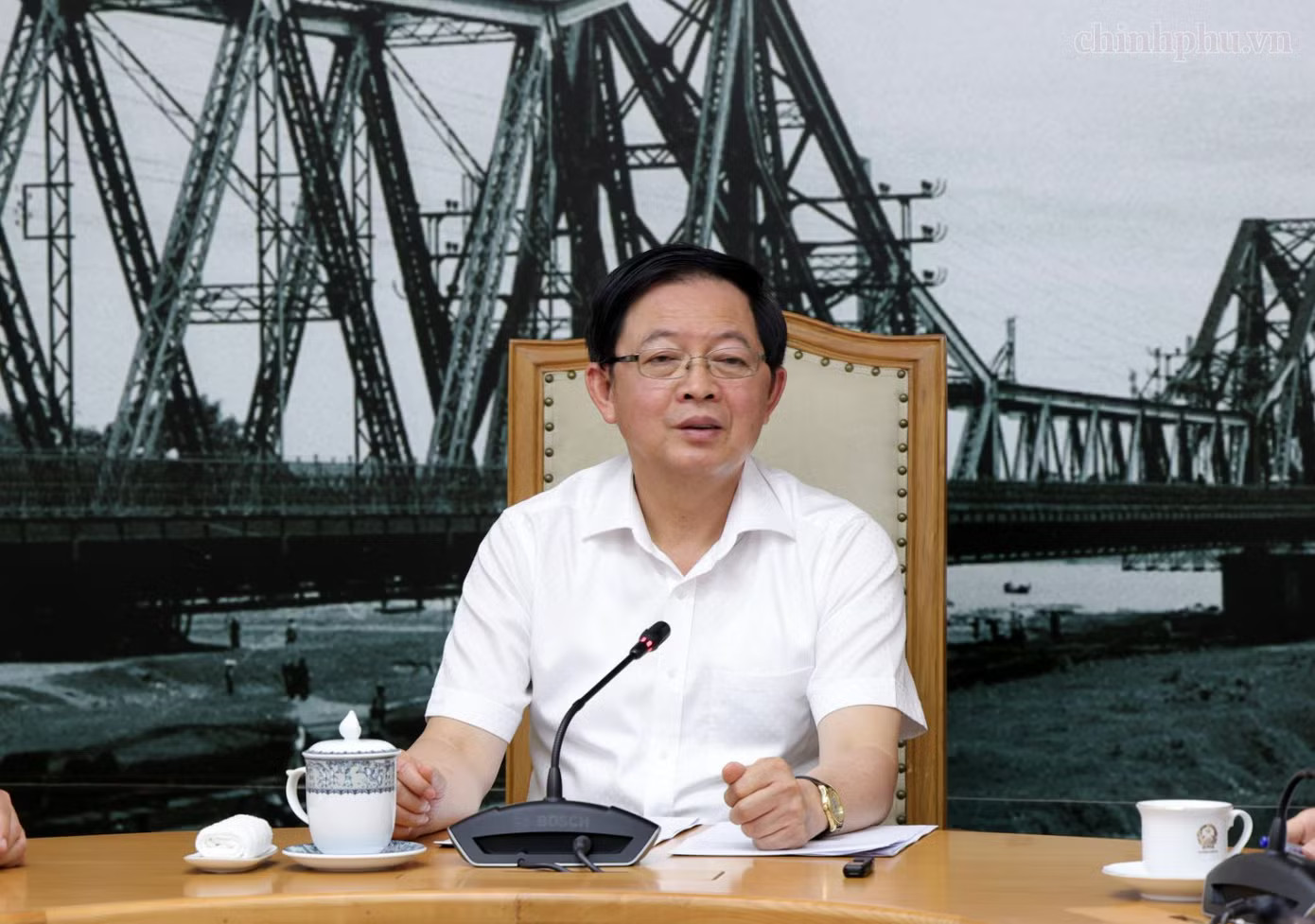 Phó Thủ tướng Hồ Quốc Dũng chủ trì cuộc họp. Ảnh: VGP Sắp thành lập Khu Công nghệ cao Hưng Yên rộng gần 500 ha - Ảnh 2.