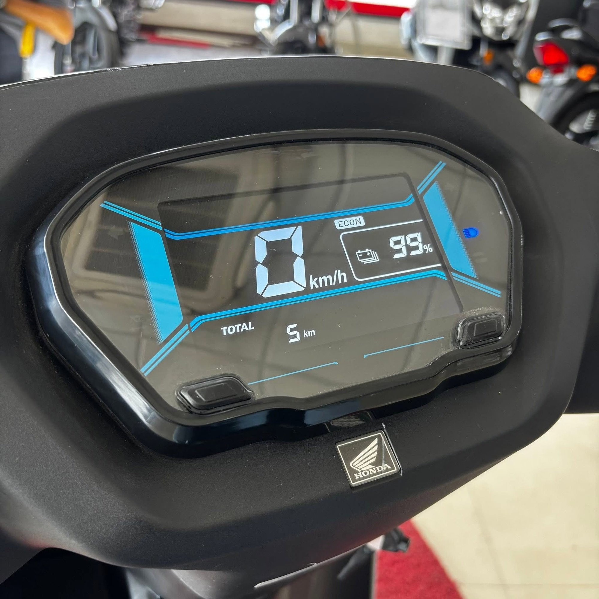honda-xe-dien-qc1-2.jpg