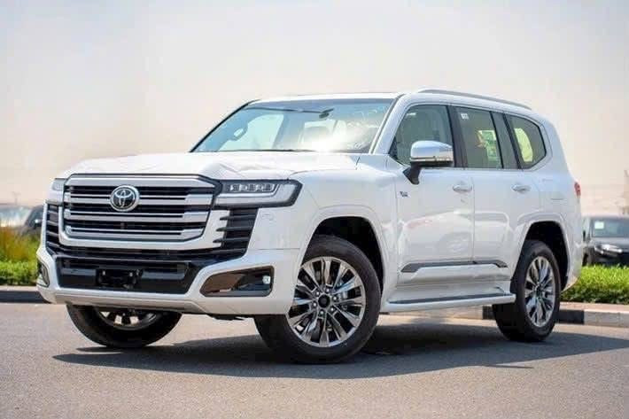 land-cruiser-hybrid-1.jpg
