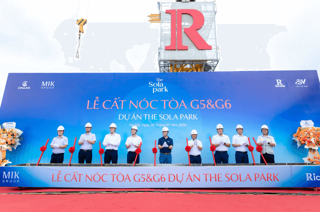 Ricons cất nóc 2 tòa tháp gần 40 tầng giữa lúc bị nhắc tên tại sân bay Long Thành - Ảnh 1.