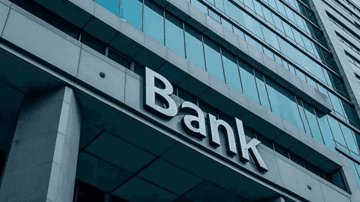 Forbes vinh danh 8 ngân hàng Việt Nam: HDBank góp mặt, Vietcombank dẫn đầu thứ hạng
