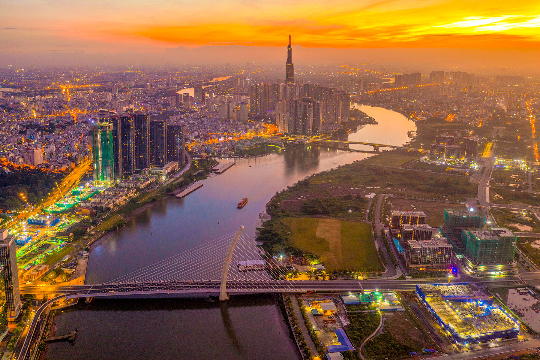 Lần đầu lộ diện 'bản thiết kế' siêu đô thị đặc biệt của Việt Nam trong 100 năm tới - Ảnh 2.