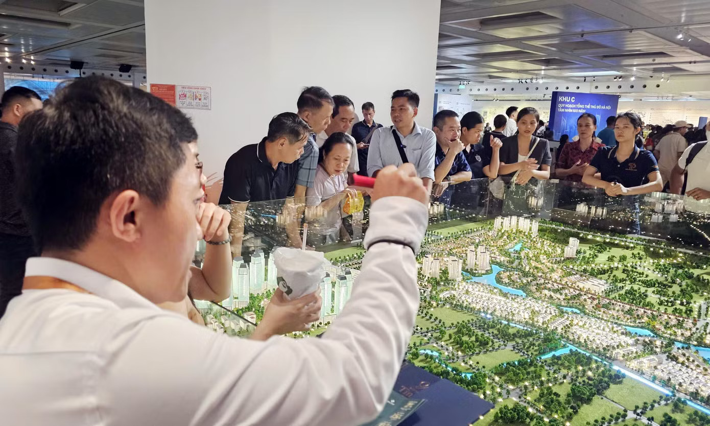 Môi giới bất động sản gặp khó trong bối cảnh doanh nghiệp địa ốc giải thể tăng mạnh. Ảnh minh hoạ. Môi giới ‘chật vật’ trước làn sóng doanh nghiệp địa ốc giải thể - Ảnh 2.
