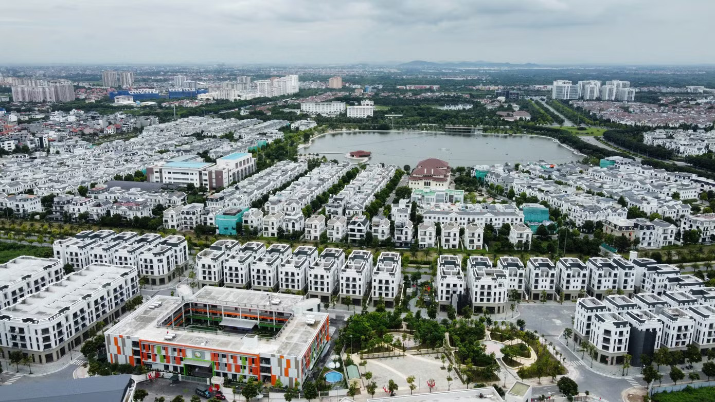 Thị trường BĐS nửa cuối 2026: Người mua và nhà đầu tư đều có xu hướng chờ - Ảnh 1.