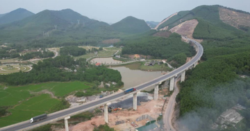 Chỉ vài giờ nữa, Việt Nam sẽ tạm dừng khai thác đoạn tuyến cao tốc quan trọng bậc nhất miền Trung
