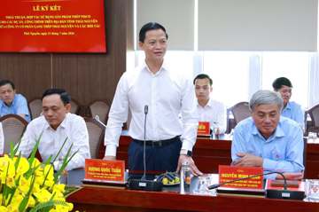 Chủ tịch tỉnh trực tiếp đưa ra đề nghị, 14 doanh nghiệp lập tức chốt đơn 168.000 tấn thép
