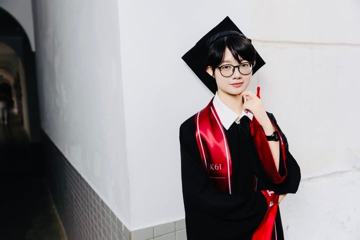 Từ chối Bách khoa, nữ sinh ‘quê vua, đất chúa’ lựa chọn ‘Harvard Việt Nam’, hiện nhận bằng Xuất sắc và nói rõ định hướng mới
