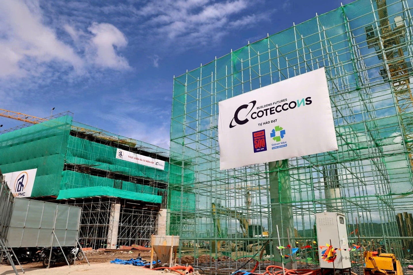 coteccons-1-1766837088458292068432(1).jpg