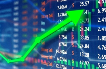 VN-Index thăng hoa, GEX, GAS, GVR... tím trần