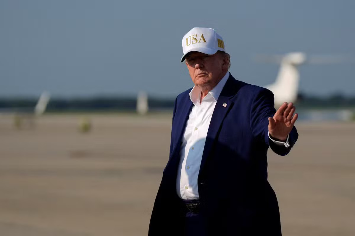 Tổng thống Mỹ Donald Trump. (Ảnh: Reuters) Vì sao Tổng thống Mỹ phải bí mật đổi máy bay khi rời Thổ Nhĩ Kỳ? - Ảnh 1.