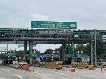 Tài khoản ETC hết tiền và đang đi trên cao tốc, tài xế sẽ xử lý ra sao, cần biết để thực hiện quy định hiện hành