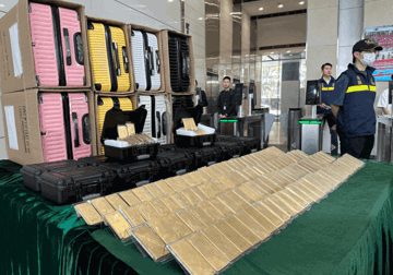 Tịch thu 14 vali chứa 145kg vàng thỏi ngay tại sân bay