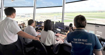 Vụ sân bay Tân Sơn Nhất bị uy hiếp: Đáng bàn không chỉ là UAV?