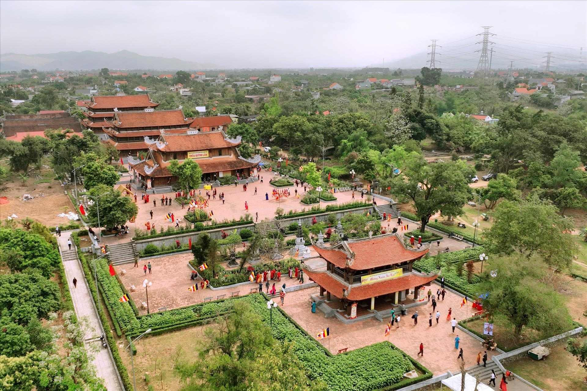 chuaquynhlam4_1786790685.jpg