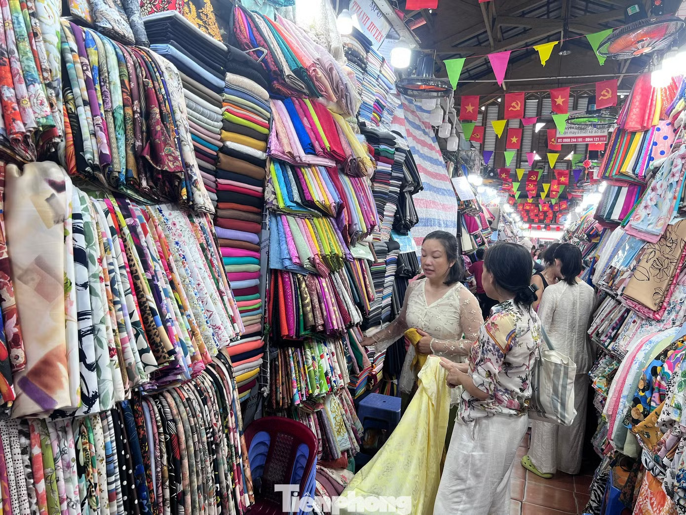 Cần tháo gỡ điểm nghẽn vốn cho DN SME, hộ kinh doanh. Dòng tiền khổng lồ đổ vào ngân hàng, sao doanh nghiệp không thể tiếp cận? - Ảnh 3.