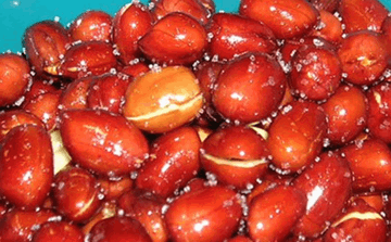 Lời khuyên cho những người hay uống rượu bia với lạc rang
