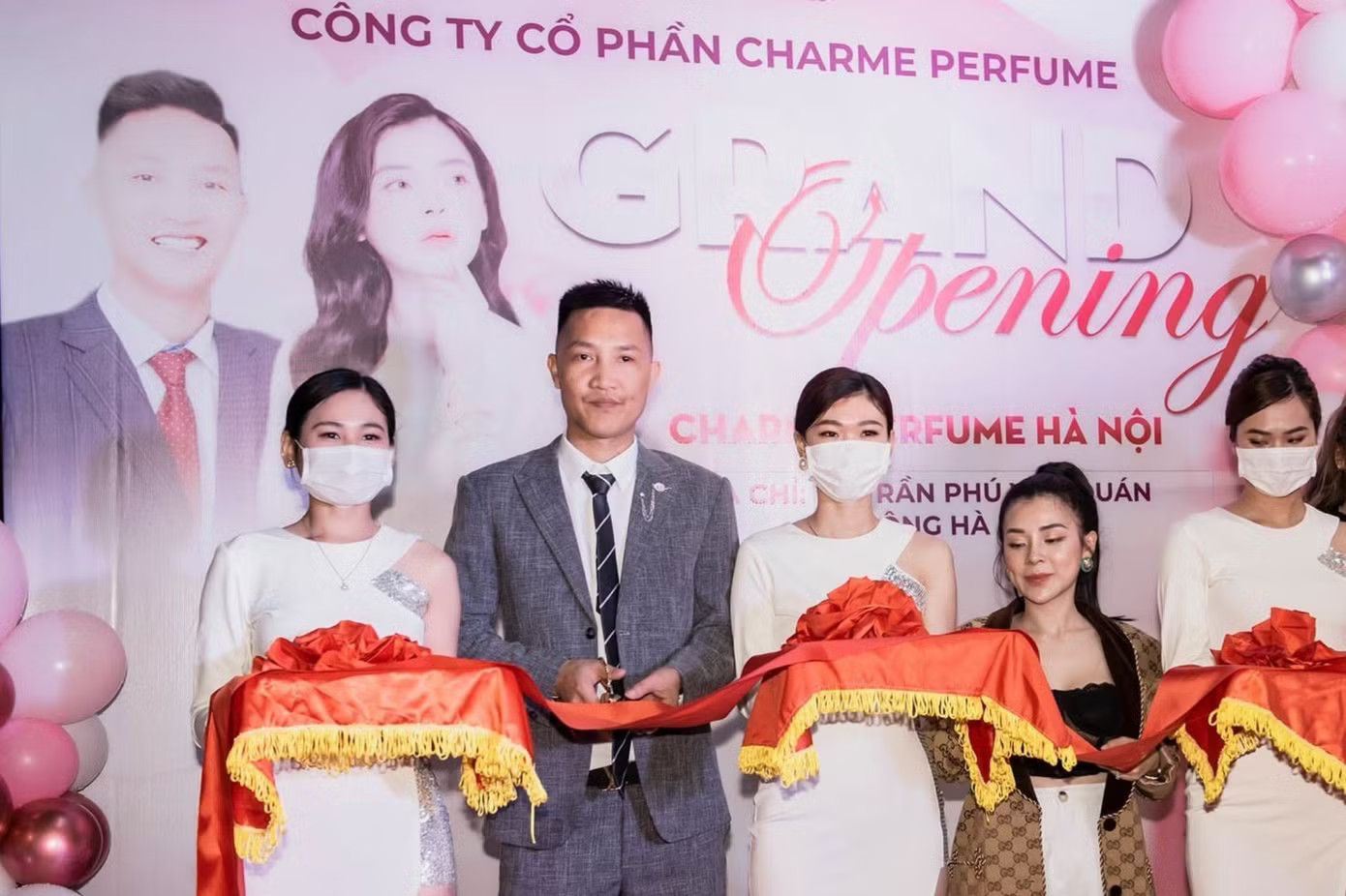 Vụ Huấn Hoa Hồng: Chiêu trò né thuế, livestream - Ảnh 4.