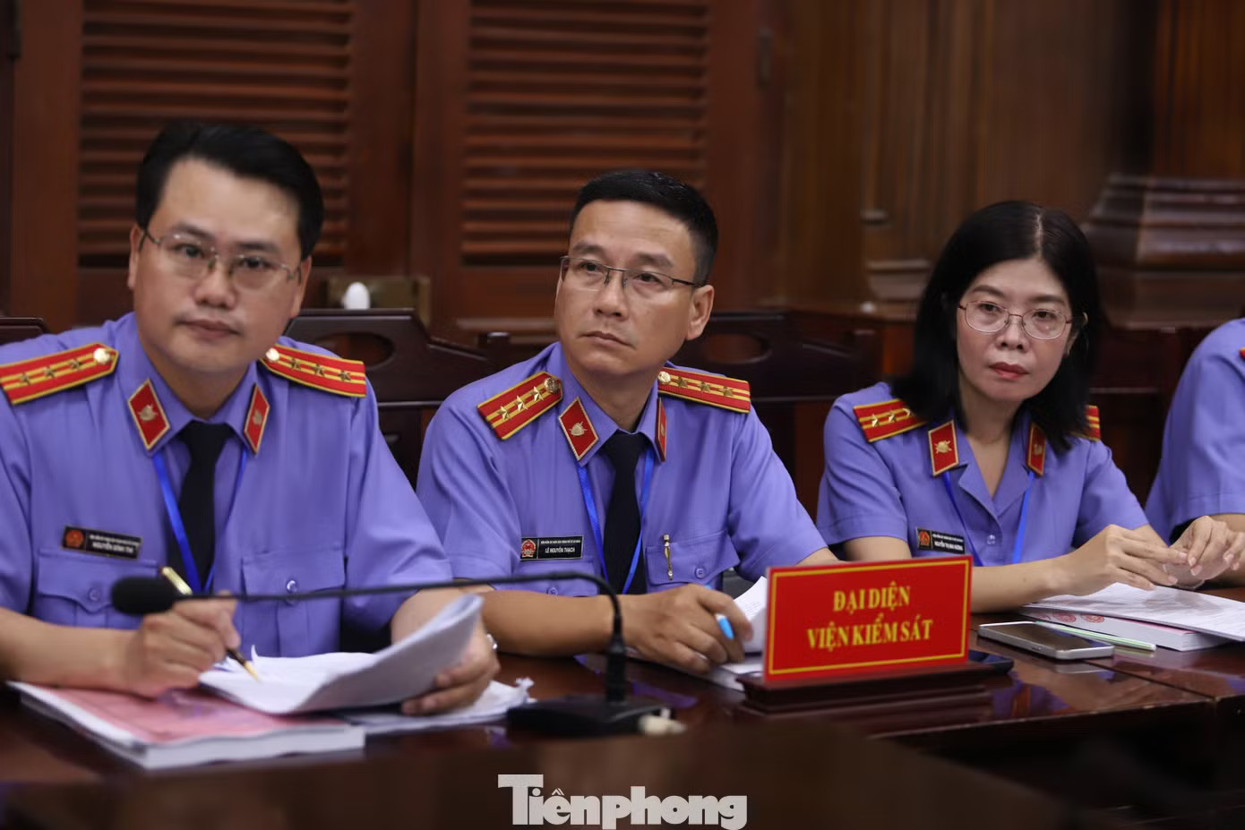 Xét xử Chi Dân, An Tây, 'Cô tiên từ thiện' hầu tòa tại đầu cầu Trại tạm giam Chí Hòa - Ảnh 19.