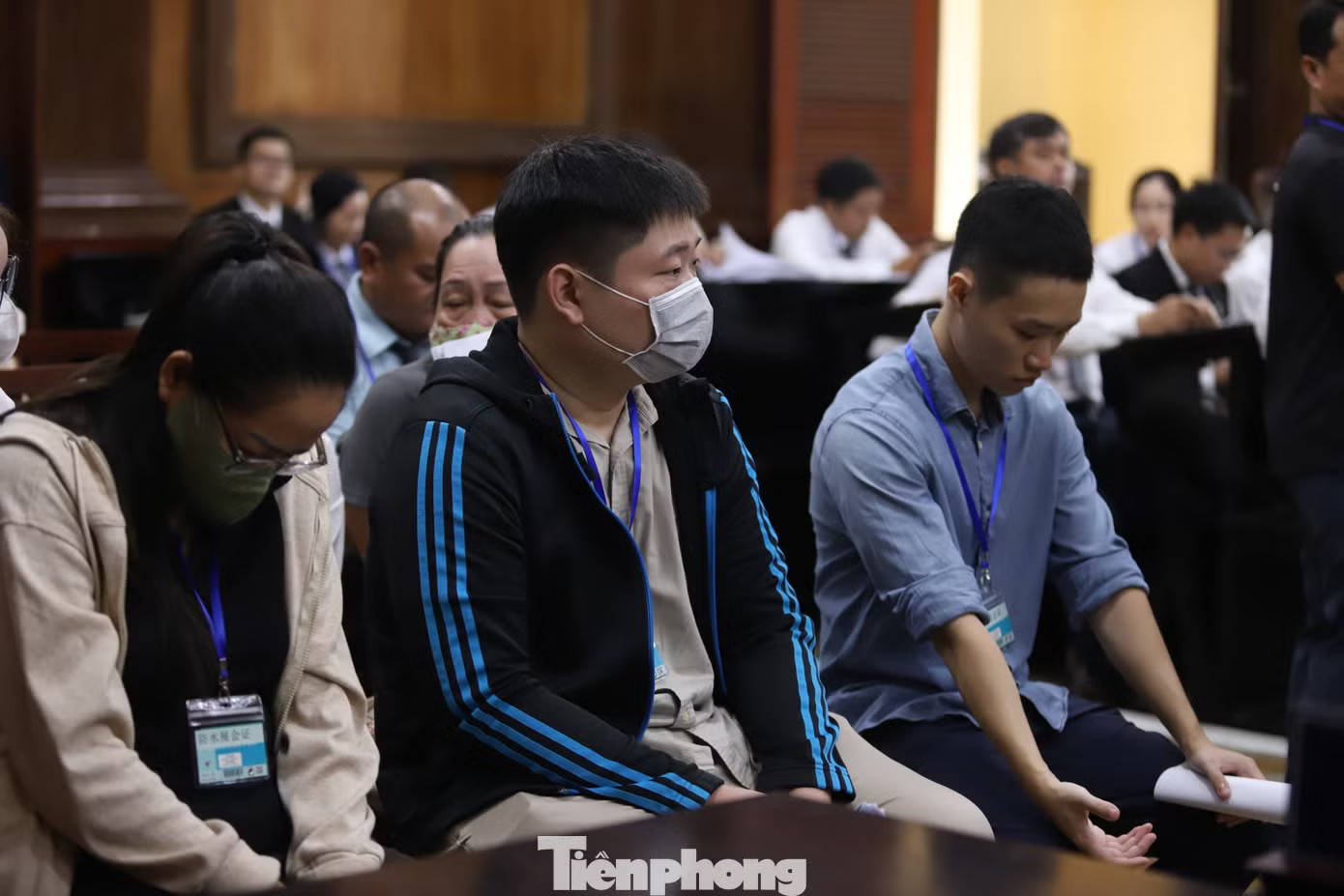 Xét xử Chi Dân, An Tây, 'Cô tiên từ thiện' hầu tòa tại đầu cầu Trại tạm giam Chí Hòa - Ảnh 18.