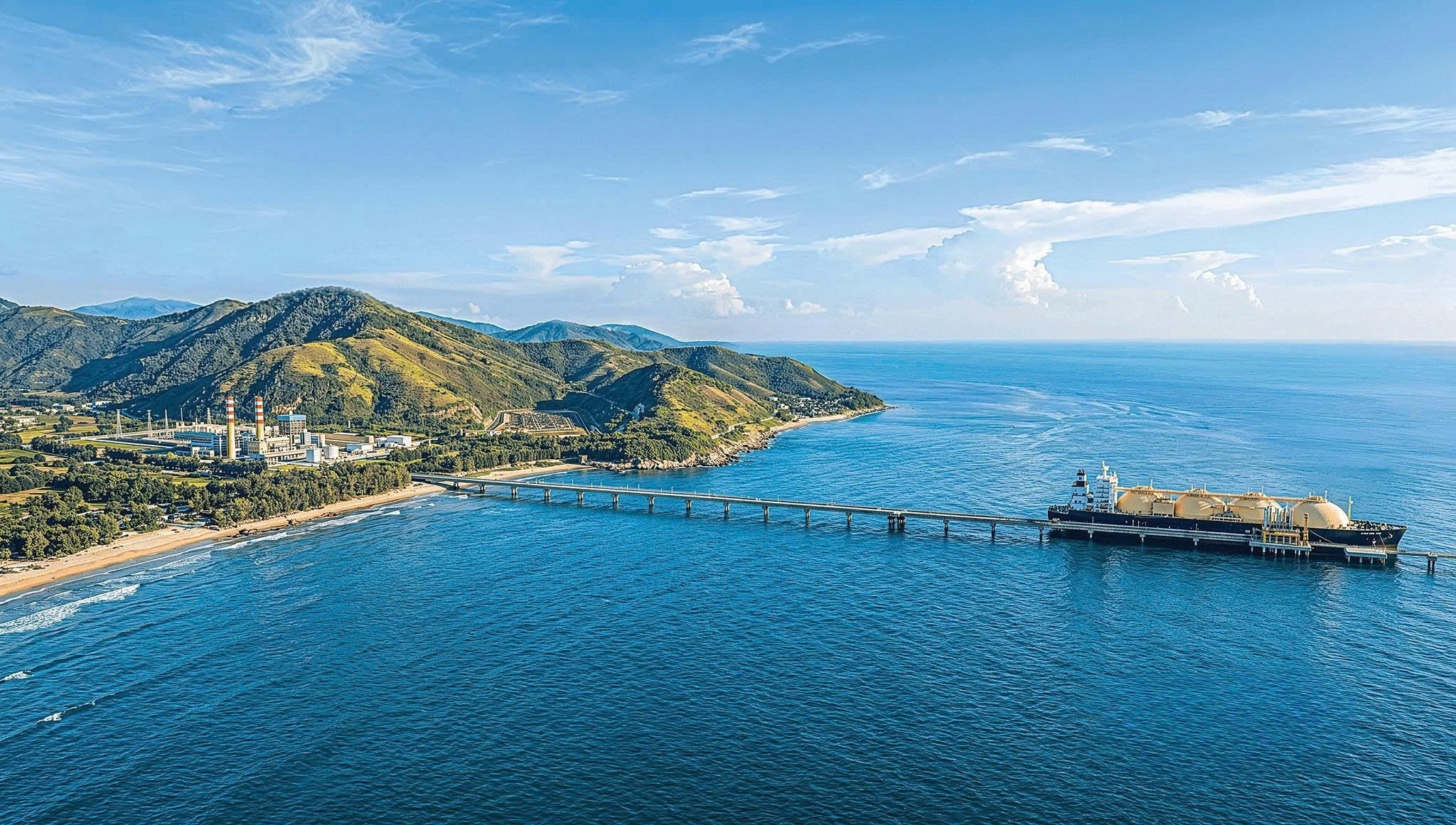 nha-may-nhiet-dien-22ty-usd-cua-viet-nam.jpg