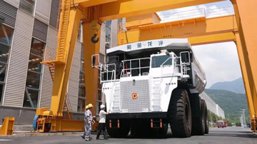 Trung Quốc đưa 'quái vật' không người lái 350 tấn vào mỏ, vận hành hoàn toàn tự động